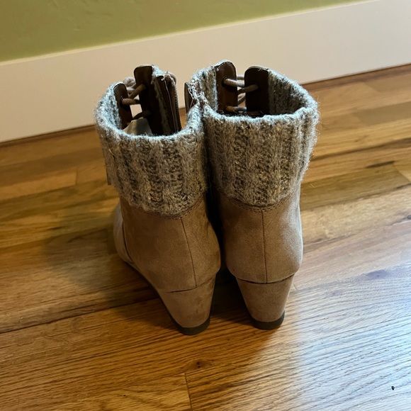 SO Tan Sweater Booties with Knit Detailing - Picture 3 of 5